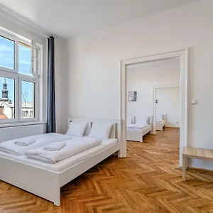  Apartment Avantguard