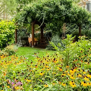 Open Gate Apartment